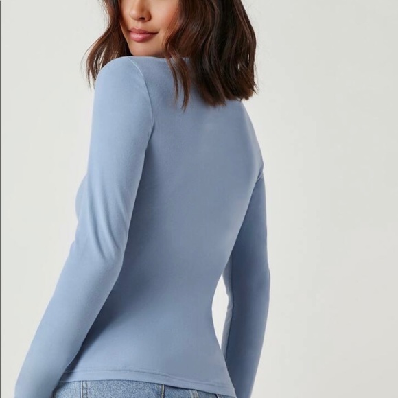 Basic V Neck Top . - Picture 2 of 5